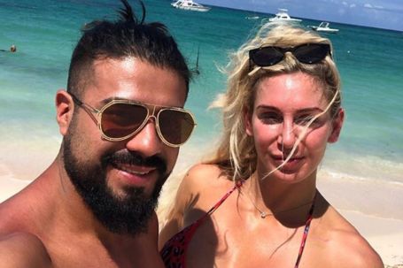 andreda and charlotte in the beach 